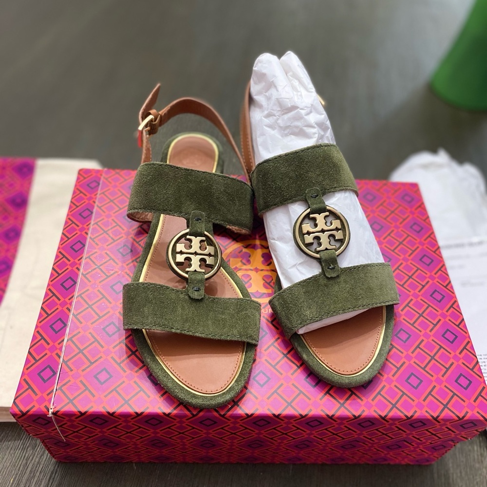 Tory Burch Metal Miller Two Band Sandal Suede Leccio/Gold 325 size 8 brand new